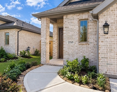 27315 Scarlet Paint Brush Drive - Photo Thumbnail 1