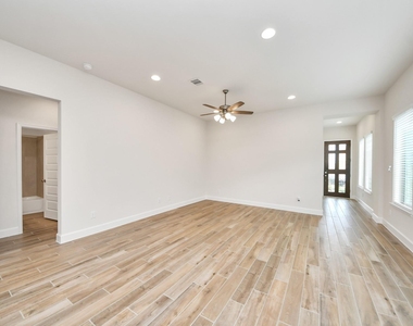 27315 Scarlet Paint Brush Drive - Photo Thumbnail 4