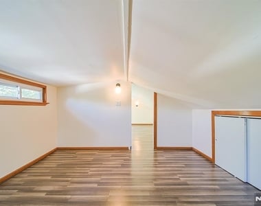 1585 Bergen - Photo Thumbnail 27