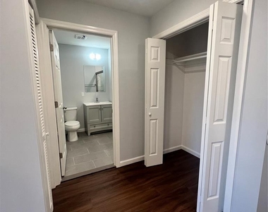 48 Spruce - Photo Thumbnail 6