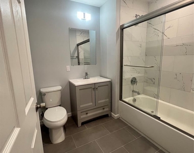 48 Spruce - Photo Thumbnail 7
