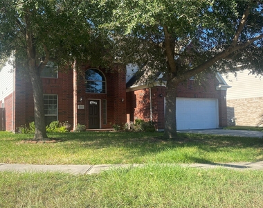 7626 Brighton Knolls Lane - Photo Thumbnail 2