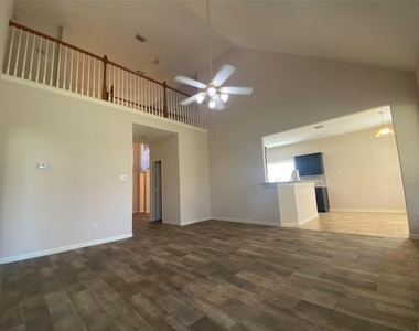 7626 Brighton Knolls Lane - Photo Thumbnail 15