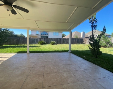 7626 Brighton Knolls Lane - Photo Thumbnail 22
