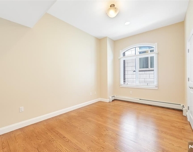 64 W Harwood - Photo Thumbnail 22