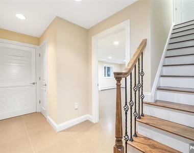 64 W Harwood - Photo Thumbnail 19