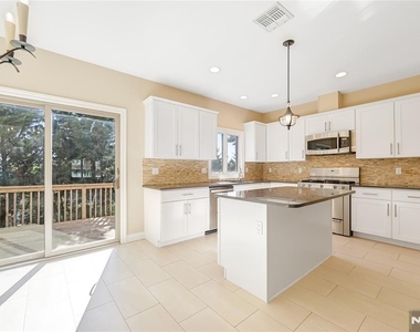 64 W Harwood - Photo Thumbnail 17