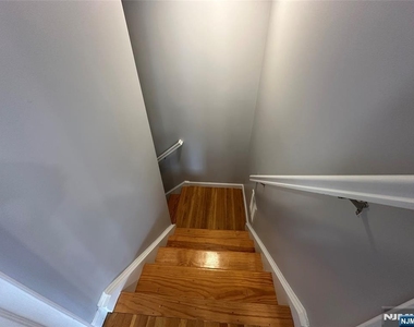 18 E Washington - Photo Thumbnail 24
