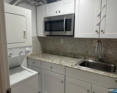 18 E Washington - Photo Thumbnail 29