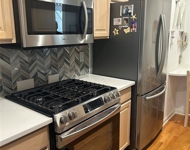 302 Grand Ridge - Photo Thumbnail 18