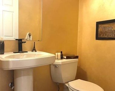 302 Grand Ridge - Photo Thumbnail 22