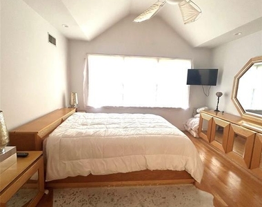 302 Grand Ridge - Photo Thumbnail 35