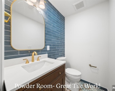 572 Ridgeland - Photo Thumbnail 11