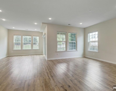 704 Cottonwood - Photo Thumbnail 31