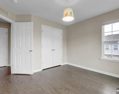704 Cottonwood - Photo Thumbnail 25