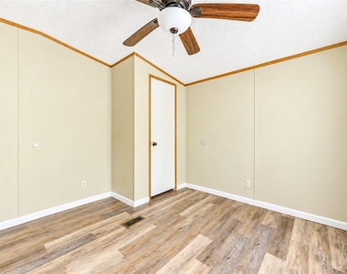 717 Hayman St - Photo Thumbnail 24