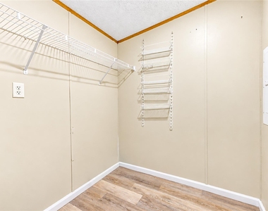 717 Hayman St - Photo Thumbnail 35