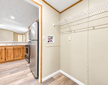 717 Hayman St - Photo Thumbnail 37