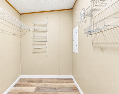 717 Hayman St - Photo Thumbnail 36