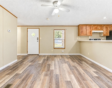 717 Hayman St - Photo Thumbnail 9