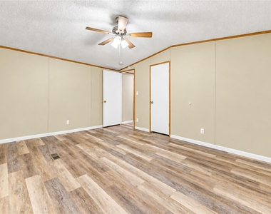717 Hayman St - Photo Thumbnail 29