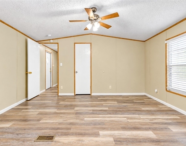 717 Hayman St - Photo Thumbnail 28