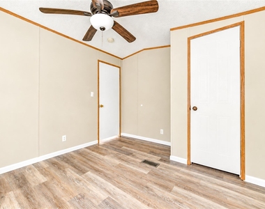 717 Hayman St - Photo Thumbnail 23