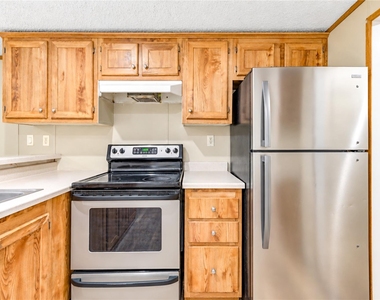 717 Hayman St - Photo Thumbnail 17