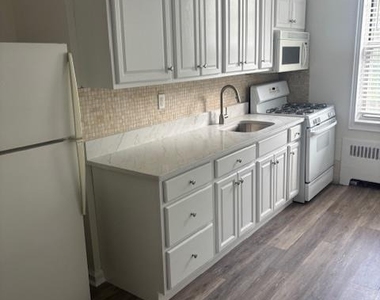 995 Teaneck - Photo Thumbnail 9