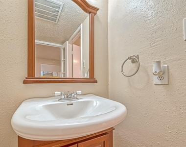 2800 Jeanetta Street - Photo Thumbnail 31