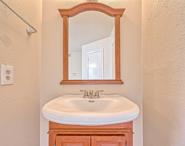 2800 Jeanetta Street - Photo Thumbnail 28