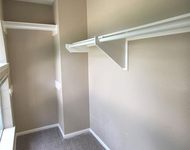 7114 Emerald Glen Drive - Photo Thumbnail 19