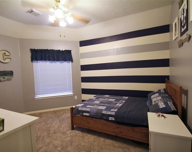 7114 Emerald Glen Drive - Photo Thumbnail 22