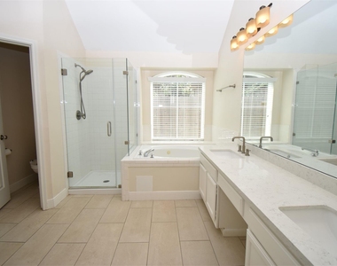 1822 Diamond Brook Drive - Photo Thumbnail 9