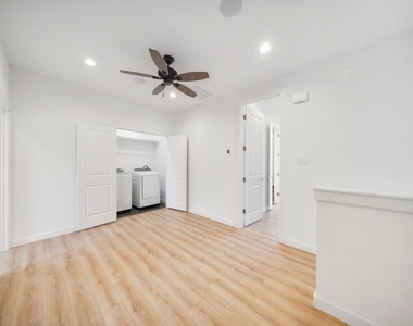 8934 Knoll Villas Street - Photo Thumbnail 10