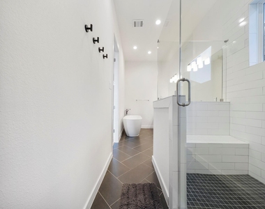 8934 Knoll Villas Street - Photo Thumbnail 14