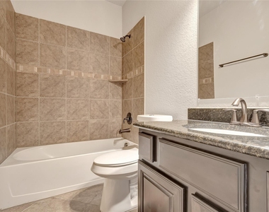 40515 Manor Drive - Photo Thumbnail 4