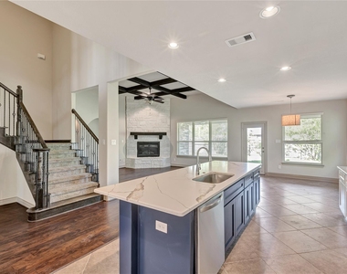 40515 Manor Drive - Photo Thumbnail 5