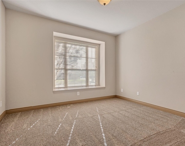 40515 Manor Drive - Photo Thumbnail 3