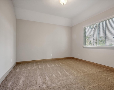 40515 Manor Drive - Photo Thumbnail 22