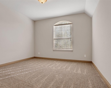 40515 Manor Drive - Photo Thumbnail 19