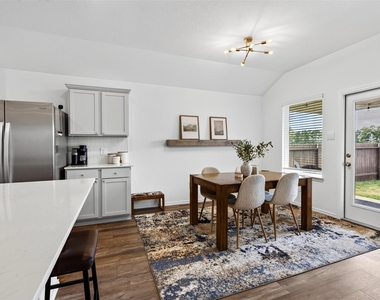 40935 Seasoned Oak Lane - Photo Thumbnail 10