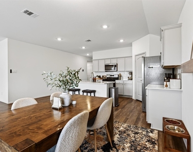 40935 Seasoned Oak Lane - Photo Thumbnail 12