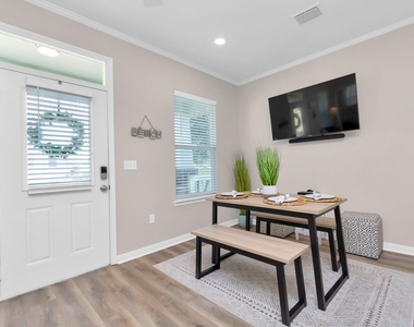 5322 Avenue K - Photo Thumbnail 11