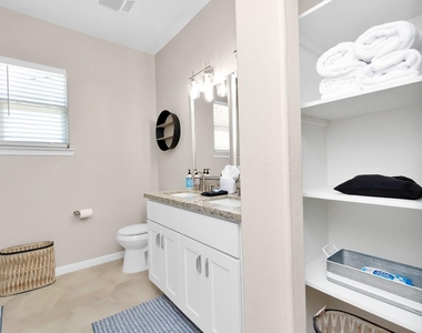 5322 Avenue K - Photo Thumbnail 43