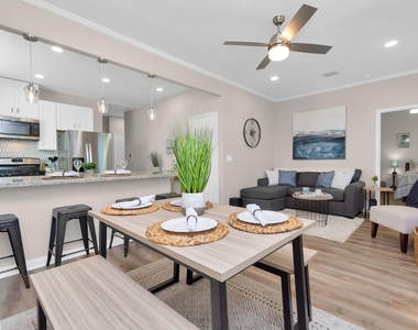 5322 Avenue K - Photo Thumbnail 13