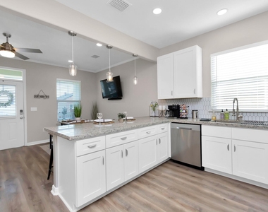 5322 Avenue K - Photo Thumbnail 25