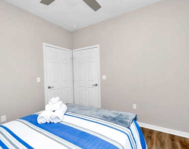 5322 Avenue K - Photo Thumbnail 39