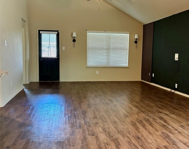 15451 Casita Verde Way - Photo Thumbnail 1