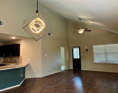 15451 Casita Verde Way - Photo Thumbnail 3